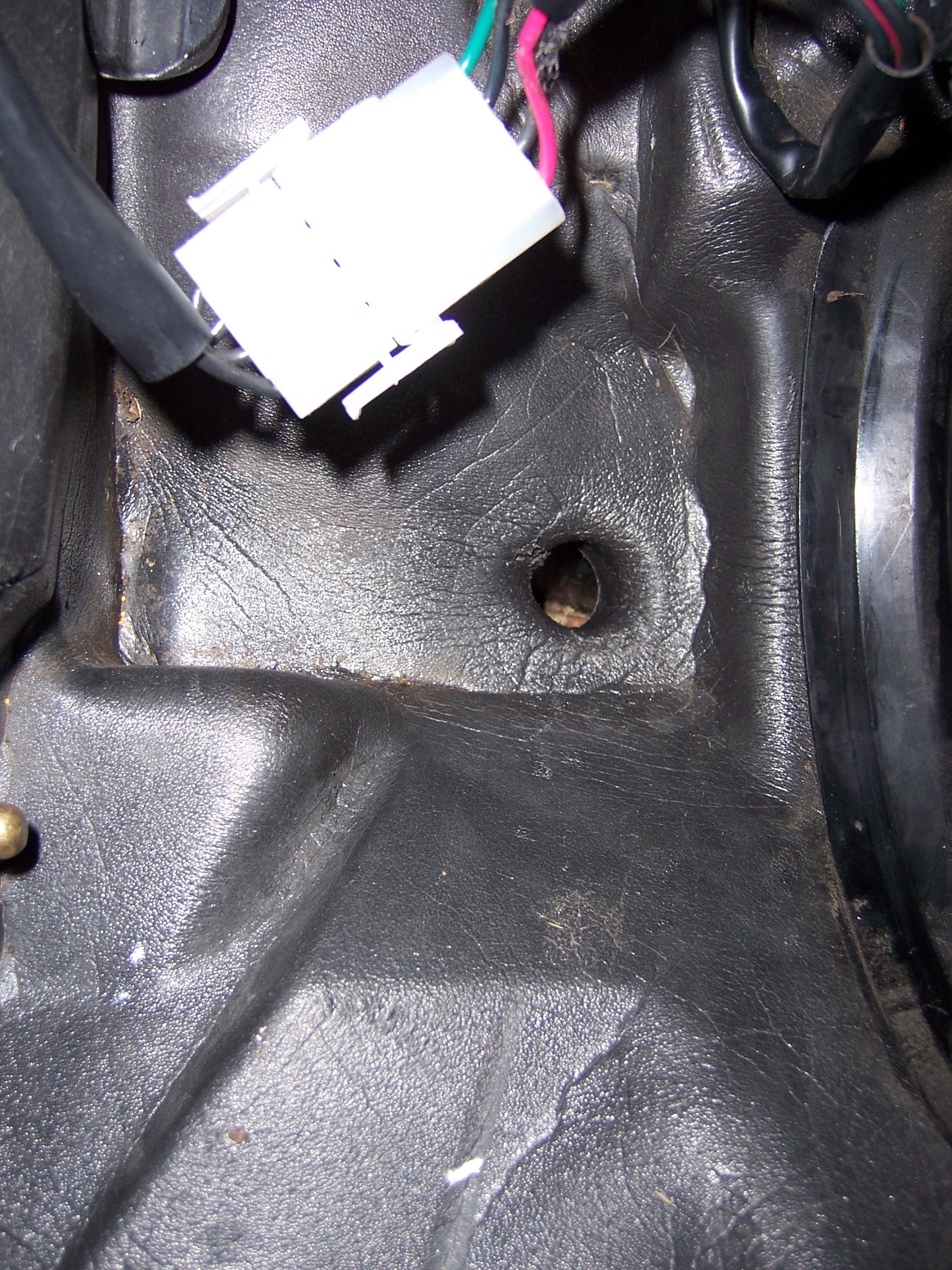Water behind seat Drain hole clog fix Seat Heat elements? 986