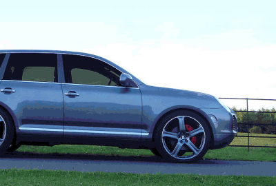 Attached Image: porsche_cayenne1_copy.gif