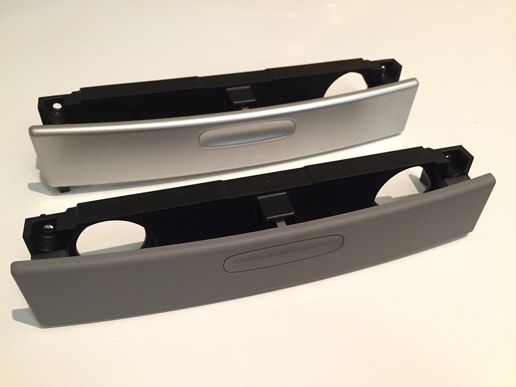 Hinge broken on the rear Cigarette lighter cover 9PA, 9PA1 (Cayenne